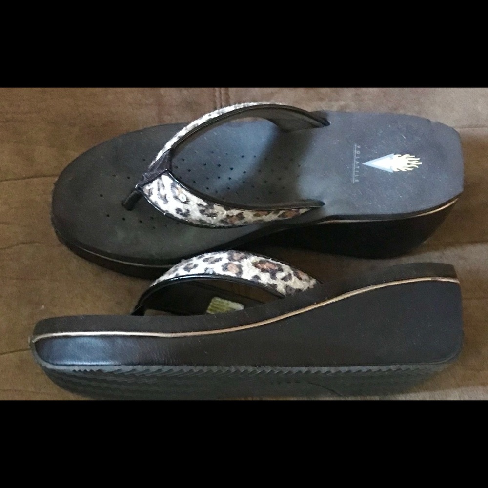 Volatile Leopard Print Shoes Size 11